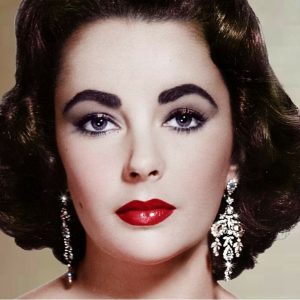 Classic Hollywood Eyelash Icons: Lessons from the Legends